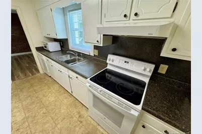 2601 N Roberts Avenue #2D, Lumberton, NC 28358 - Photo 11
