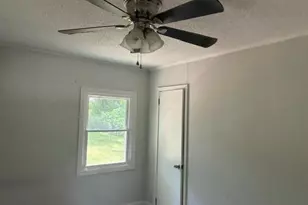 210 Brookwood Ave, Fayetteville, NC 28301 - Photo 9