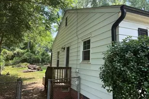 210 Brookwood Ave, Fayetteville, NC 28301 - Photo 3