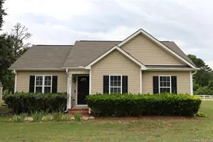 1041 Parkers Ridge Dr, Fuquay-Varina, NC 27526 - Photo 1
