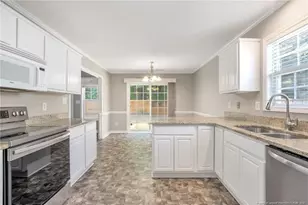 3696 Pioneer Dr, Hope Mills, NC 28348 - Photo 17