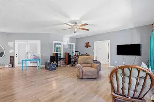 5232 McLeod Dr, Maxton, NC 28364 - Photo 3