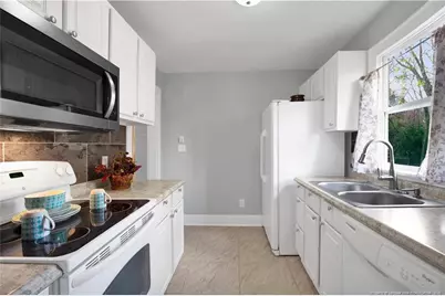 326 Hawley Lane, Fayetteville, NC 28301 - Photo 11