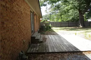 1421 Berkshire Rd, Fayetteville, NC 28304 - Photo 17