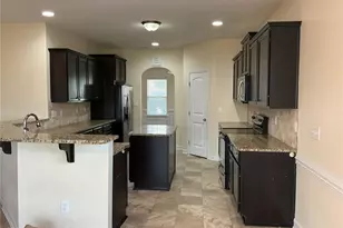 825 Ronald Reagan Drive, Fayetteville, NC 28311 - Photo 9