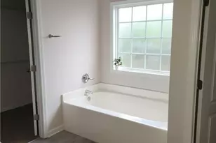 2513 Hunting Bow Dr, Hope Mills, NC 28348 - Photo 11