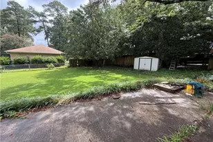 501 Thorngate Dr, Fayetteville, NC 28303 - Photo 3