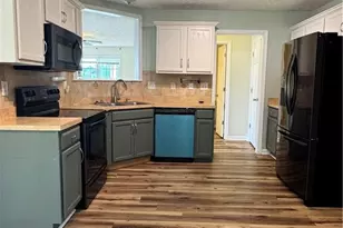 6541 Valley Falls Rd, Hope Mills, NC 28348 - Photo 9