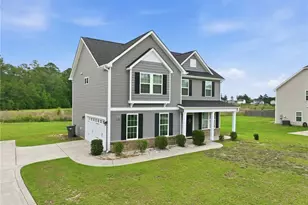 321 Gadson Dr, Hope Mills, NC 28348 - Photo 3