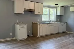 78 Dexter Dr, Fairmont, NC 28340 - Photo 3