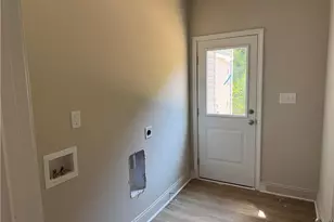1423 Cain Rd, Fayetteville, NC 28303 - Photo 5