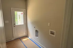 1423 Cain Rd, Fayetteville, NC 28303 - Photo 5