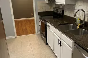 1728 Empress Ln, Fayetteville, NC 28304 - Photo 3
