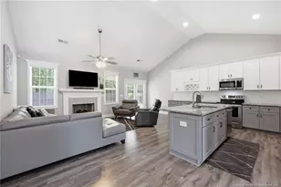 4228 Pleasantburg Dr, Fayetteville, NC 28312 - Photo 11