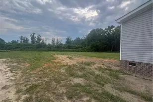 9658 S Chicken Rd, Fairmont, NC 28340 - Photo 15