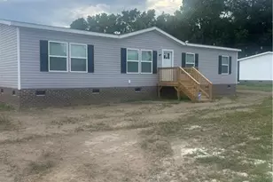 9658 S Chicken Rd, Fairmont, NC 28340 - Photo 1