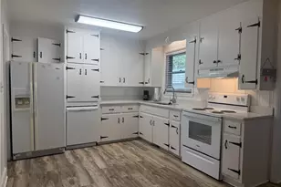 100 McRae St, Red Springs, NC 28377 - Photo 17
