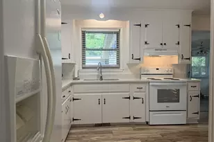 100 McRae St, Red Springs, NC 28377 - Photo 13