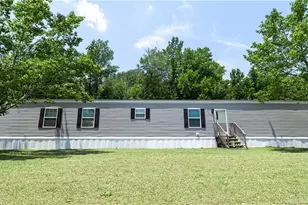 165 Sanderson Rd, Maxton, NC 28364 - Photo 1