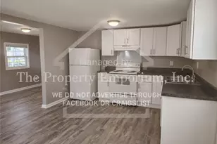 508 Hobbs St, Roseboro, NC 28382 - Photo 5