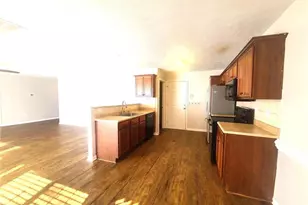 5215 Woodpecker Dr, Hope Mills, NC 28348 - Photo 11