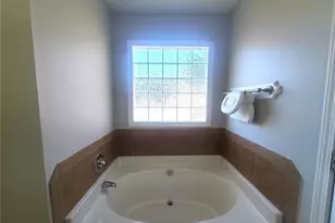 5215 Woodpecker Dr, Hope Mills, NC 28348 - Photo 21