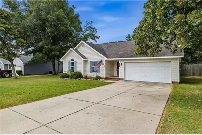 238 Proclamation Drive, Raeford, NC 28376 - Photo 3