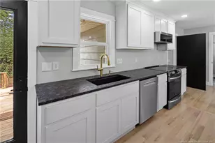1920 Manteo St, Fayetteville, NC 28303 - Photo 9