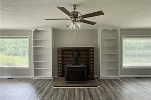 1057 Andrews Rd, Red Springs, NC 28377 - Photo 7