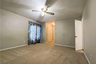 1327 Fraser Dr, Fayetteville, NC 28303 - Photo 11