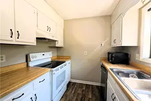 1327 Fraser Dr, Fayetteville, NC 28303 - Photo 7