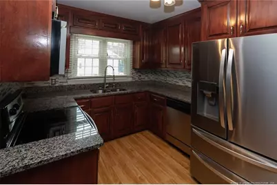 717 W Cutlar Street, Saint Pauls, NC 28384 - Photo 37