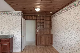 717 W Cutlar St, Saint Pauls, NC 28384 - Photo 33