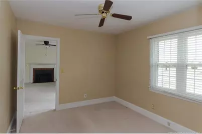 717 W Cutlar Street, Saint Pauls, NC 28384 - Photo 17