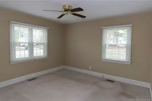 717 W Cutlar St, Saint Pauls, NC 28384 - Photo 19