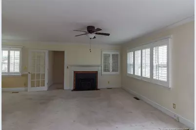 717 W Cutlar Street, Saint Pauls, NC 28384 - Photo 5