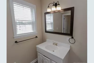 717 W Cutlar Street, Saint Pauls, NC 28384 - Photo 35