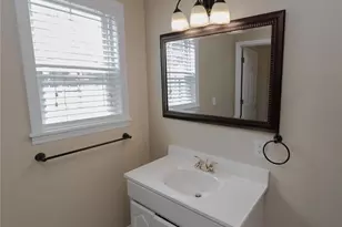 717 W Cutlar St, Saint Pauls, NC 28384 - Photo 35