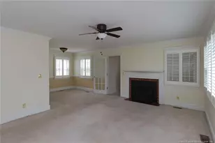 717 W Cutlar St, Saint Pauls, NC 28384 - Photo 5