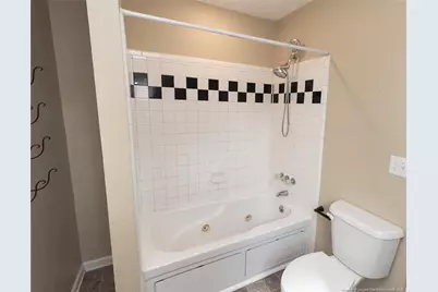 717 W Cutlar Street, Saint Pauls, NC 28384 - Photo 23