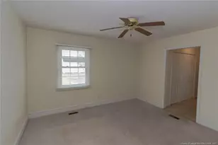 717 W Cutlar St, Saint Pauls, NC 28384 - Photo 25