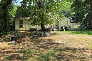 313 Oakland Dr, Fayetteville, NC 28301 - Photo 3