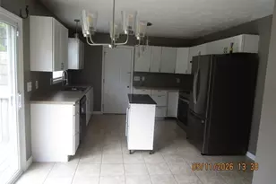 642 Pinevalley Ln, Sanford, NC 27332 - Photo 5