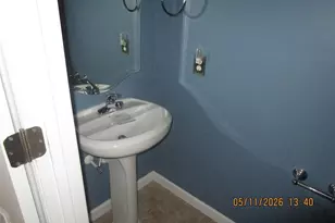 642 Pinevalley Ln, Sanford, NC 27332 - Photo 7