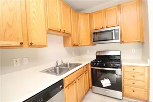 5110 Neuse Commons Ln, Raleigh, NC 27616 - Photo 11