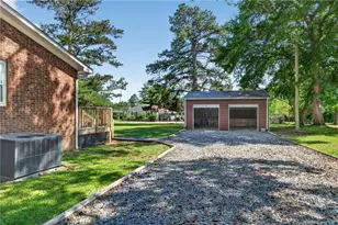 211 Burton Ave, Dunn, NC 28334 - Photo 25
