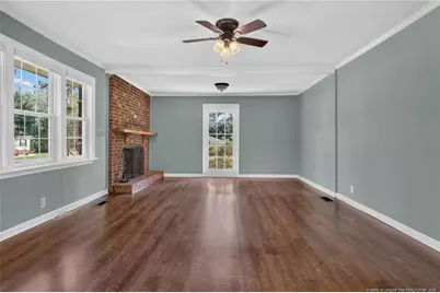 211 Burton Avenue, Dunn, NC 28334 - Photo 5