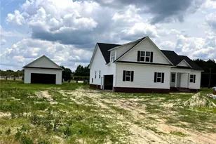 3010 Dinwiddle Dr, Wade, NC 28395 - Photo 1