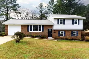 3308 Cranbrook Dr, Fayetteville, NC 28301 - Photo 1