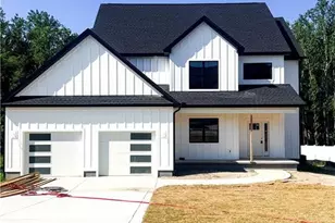 416 Stable Ct, Linden, NC 28305 - Photo 1
